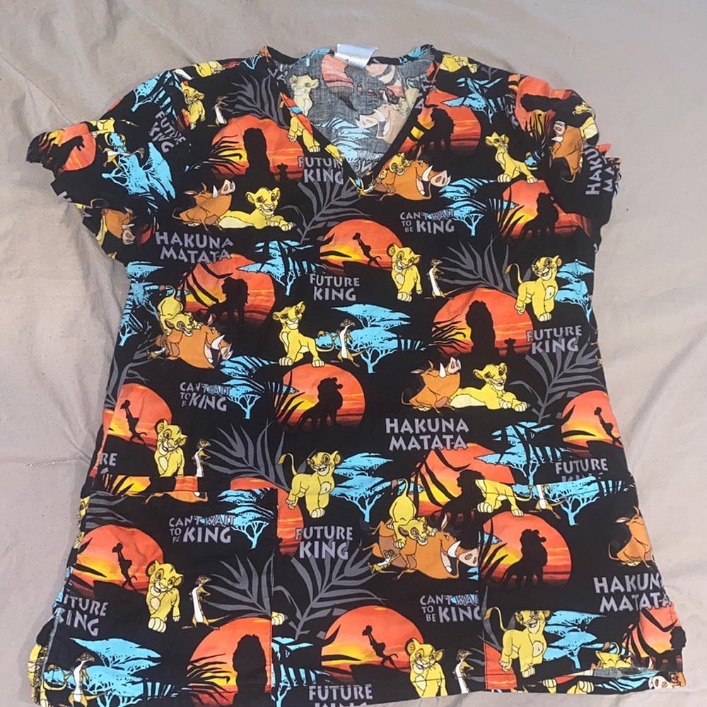 Disney Lion King scrub top